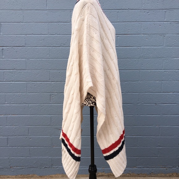 UGG Cream Weslynn Sweater Knit Poncho NWT - Picture 2 of 7
